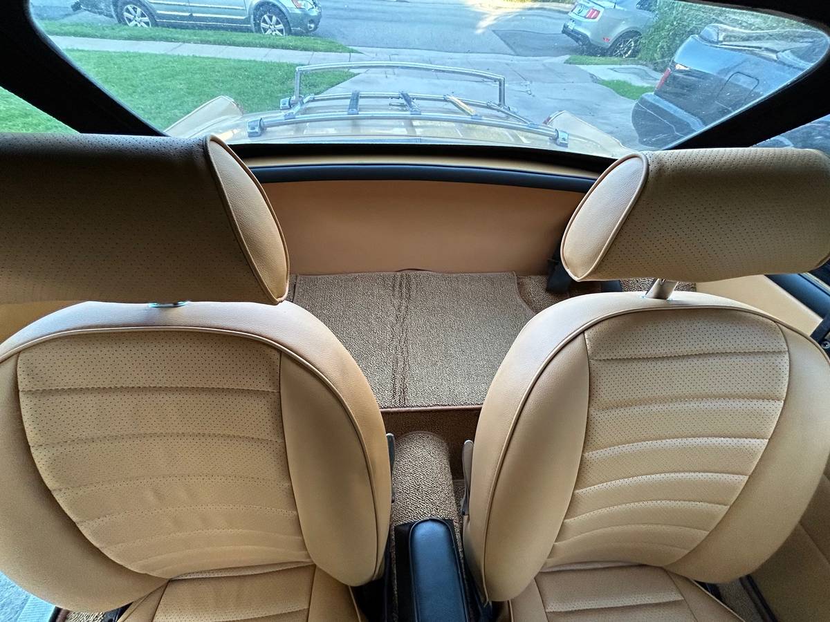 Mgb-roadster-1977-yellow-9