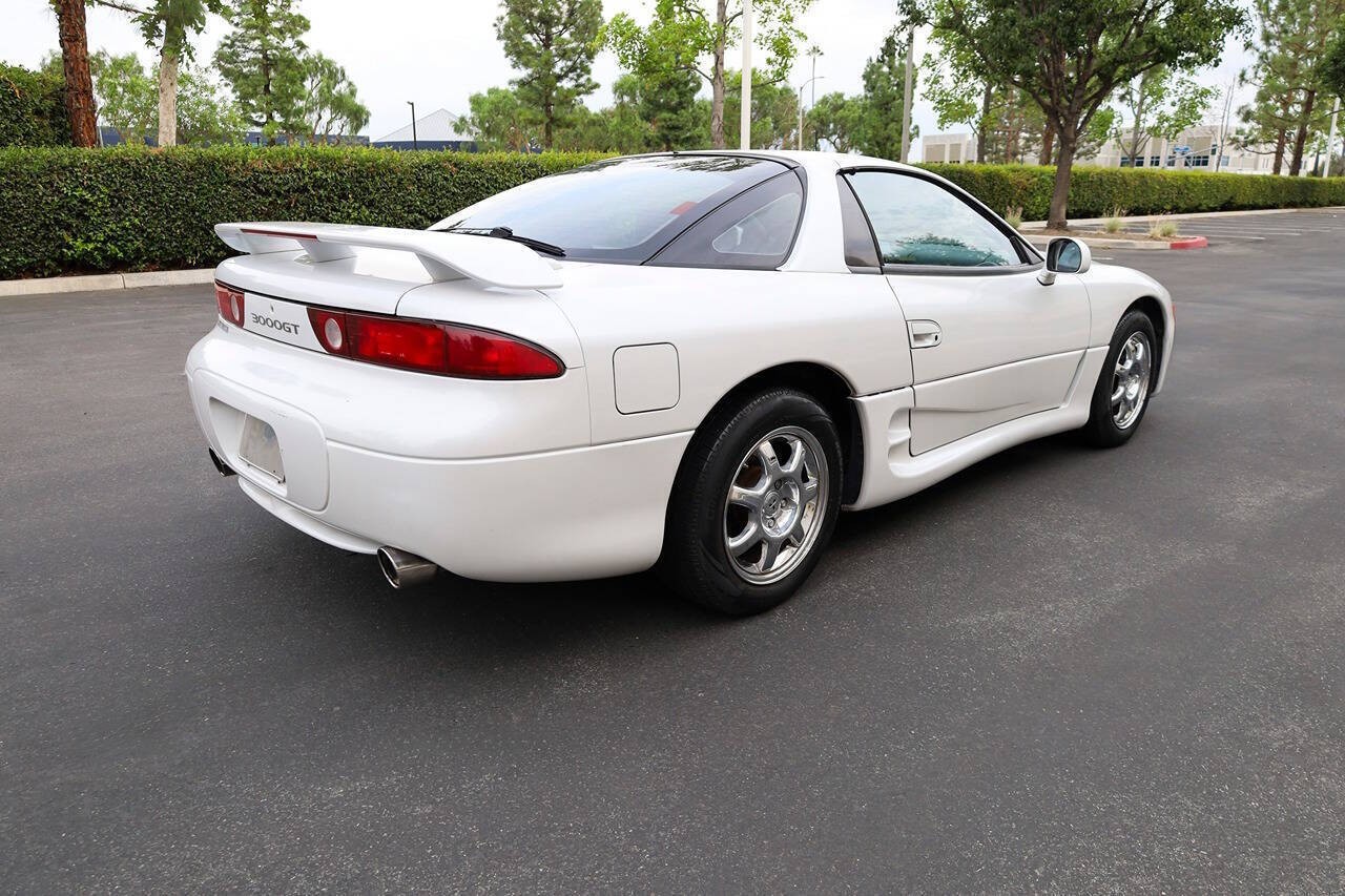 Mitsubishi-3000GT-1995-Coupe-10