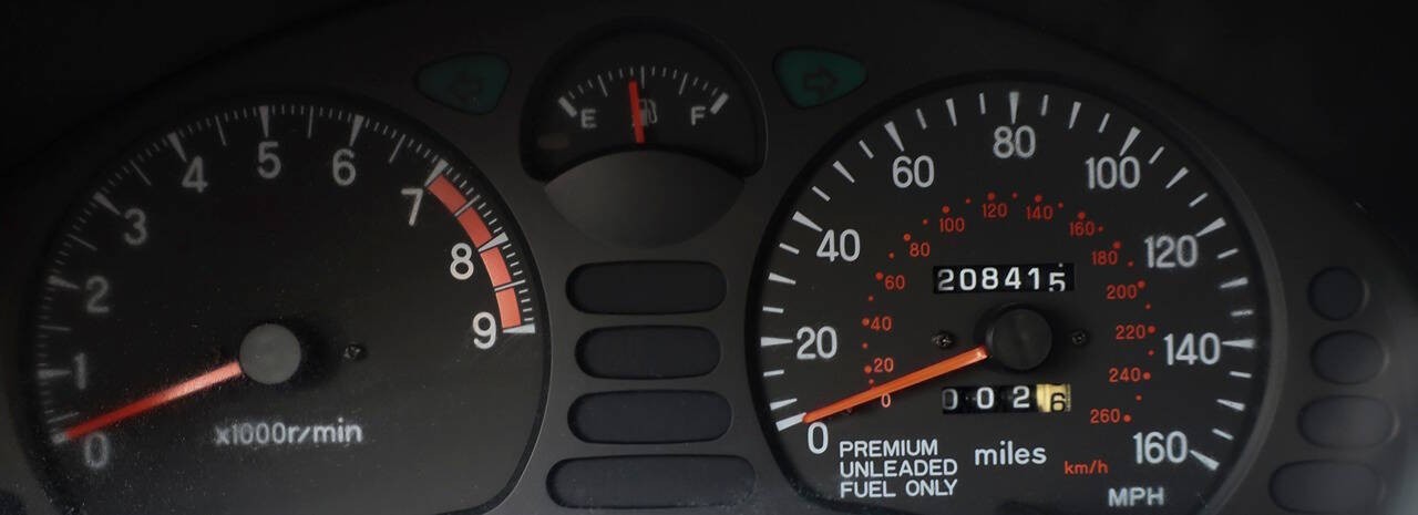 Mitsubishi-3000GT-1995-Coupe-15