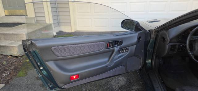 Mitsubishi-3000gt-1993-15