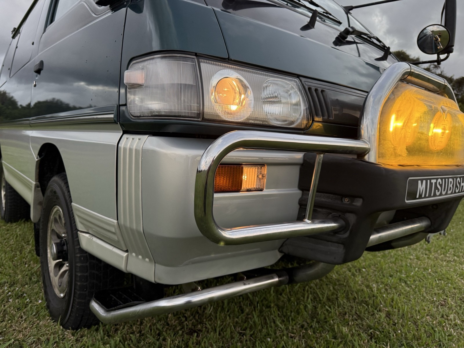 Mitsubishi-Delica-1996-Minivan-15