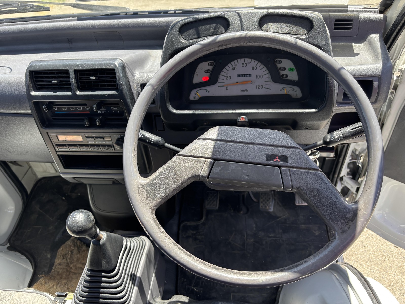 Mitsubishi-Minicab-1994-Truck-10