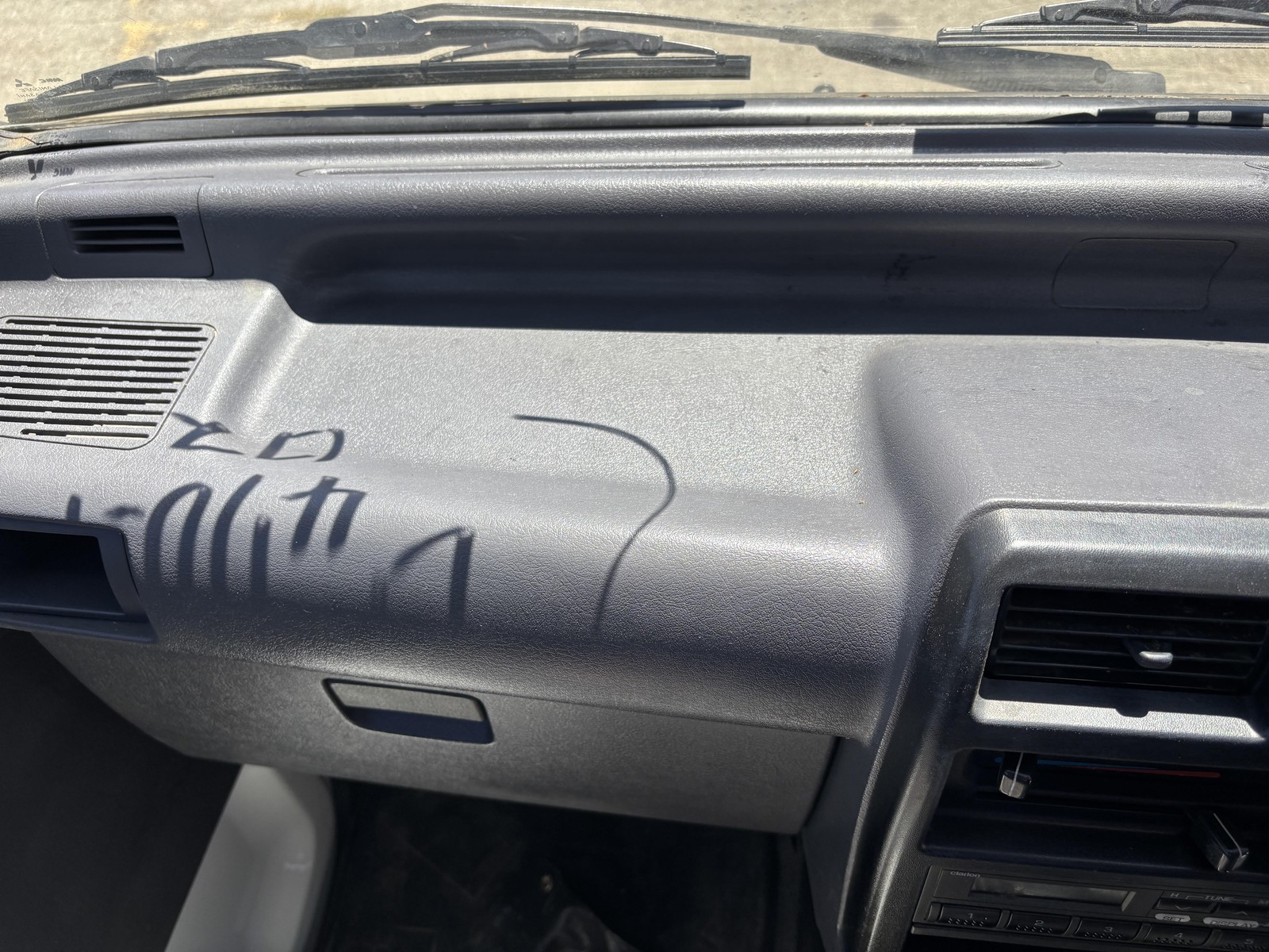 Mitsubishi-Minicab-1994-Truck-15