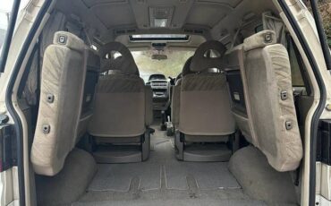 Mitsubishi-delica-diesel-1995-white-15