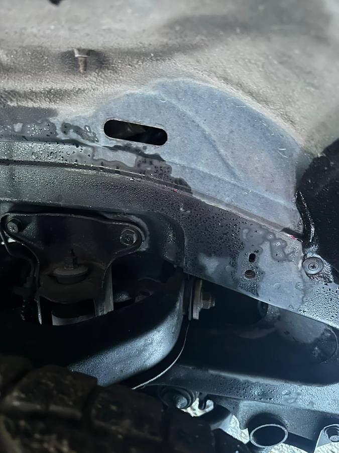 Mitsubishi-delica-diesel-1995-white-6