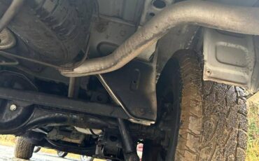 Mitsubishi-delica-diesel-1995-white-9