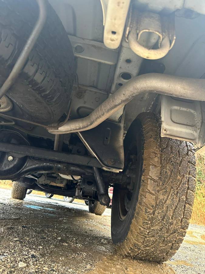 Mitsubishi-delica-diesel-1995-white-9