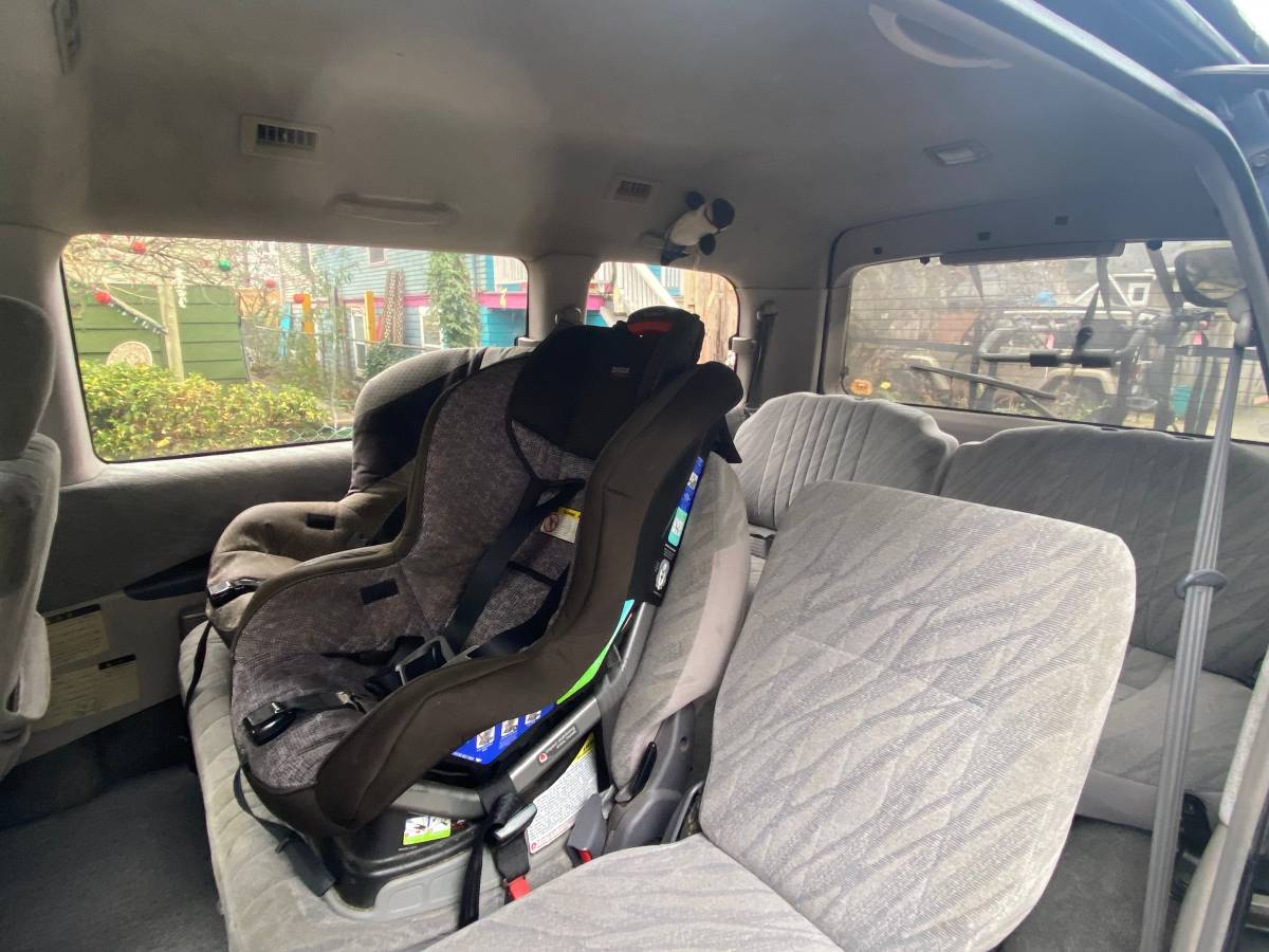 Mitsubishi-delica-diesel-1996-blue-6