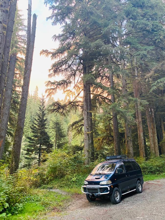 Mitsubishi-delica-diesel-1996-blue-9