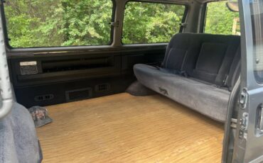 Mitsubishi-delica-l300-diesel-1991-8