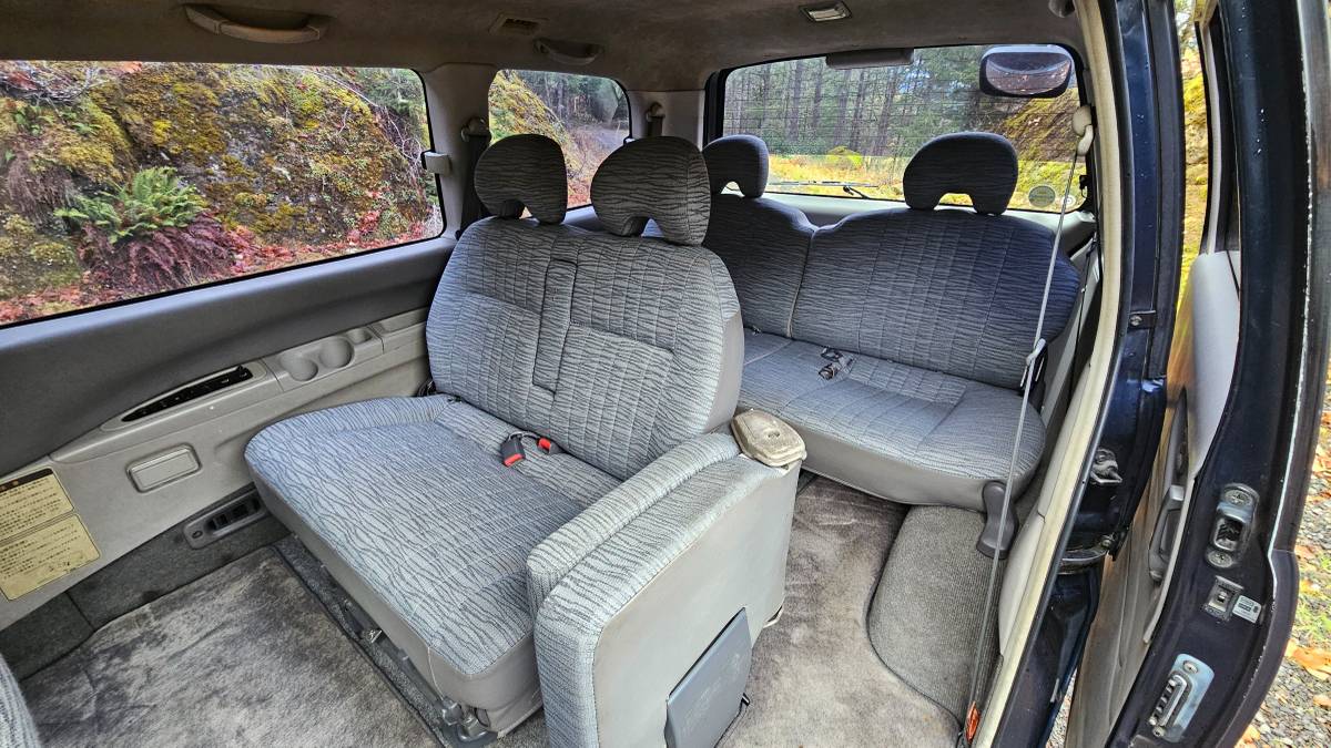 Mitsubishi-delica-l400-spacegear-diesel-1994-12