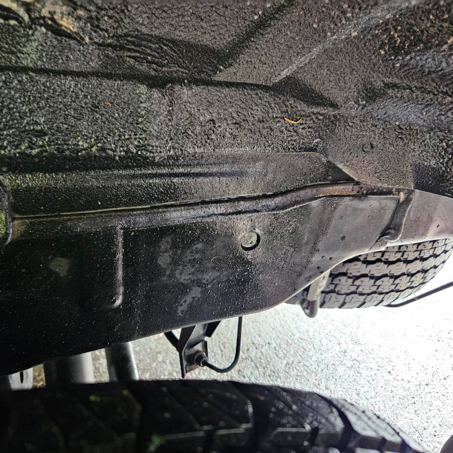 Mitsubishi-delica-l400-spacegear-diesel-1994-23