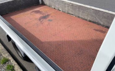 Mitsubishi-diesel-1996-white-22