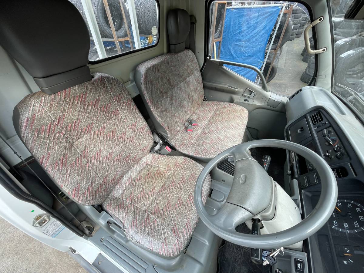 Mitsubishi-diesel-1996-white-95