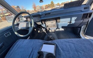 Mitsubishi-mighty-max-4x4-1992-white-11