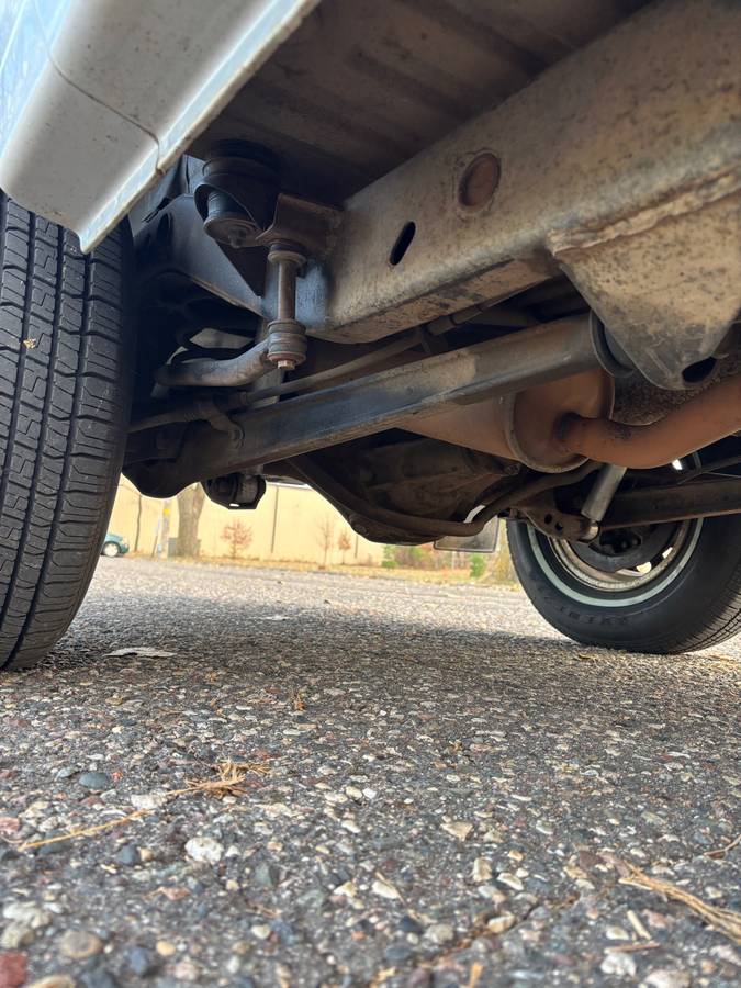 Mitsubishi-montero-1989-11