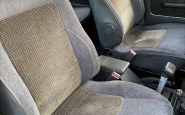 Mitsubishi-montero-1989-15