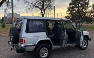 Mitsubishi-montero-1989-23