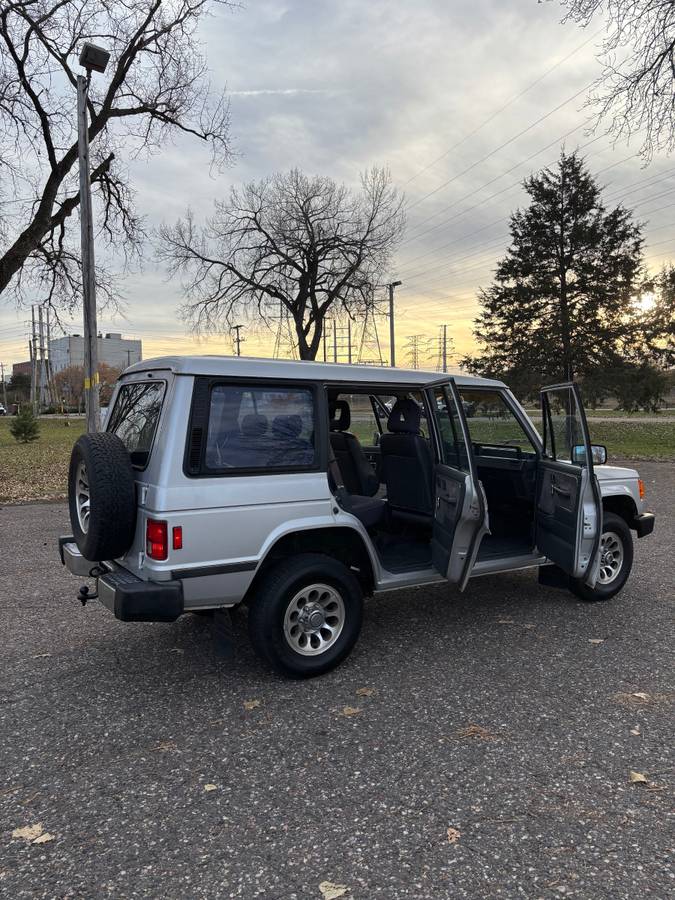 Mitsubishi-montero-1989-23