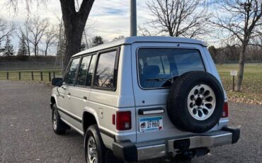 Mitsubishi-montero-1989-4