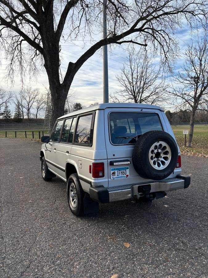 Mitsubishi-montero-1989-4