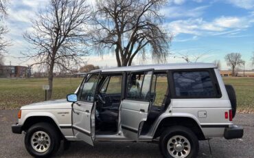 Mitsubishi-montero-1989-7