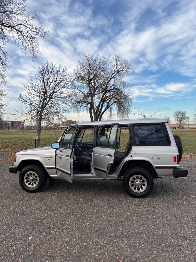 Mitsubishi-montero-1989-7