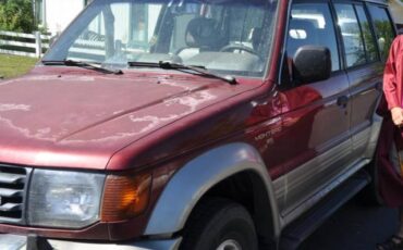 Mitsubishi-montero-1996-5