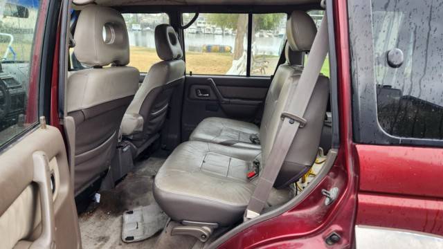 Mitsubishi-montero-1996-7