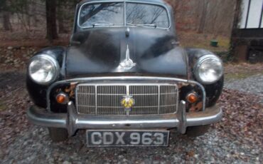 Morris-minor-saloon-coupe-1954-black-6