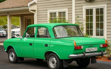 Moskvitch-1991-4