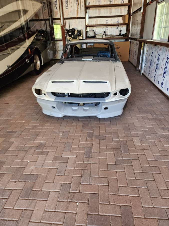 Mustang-eleanor-1968-grey