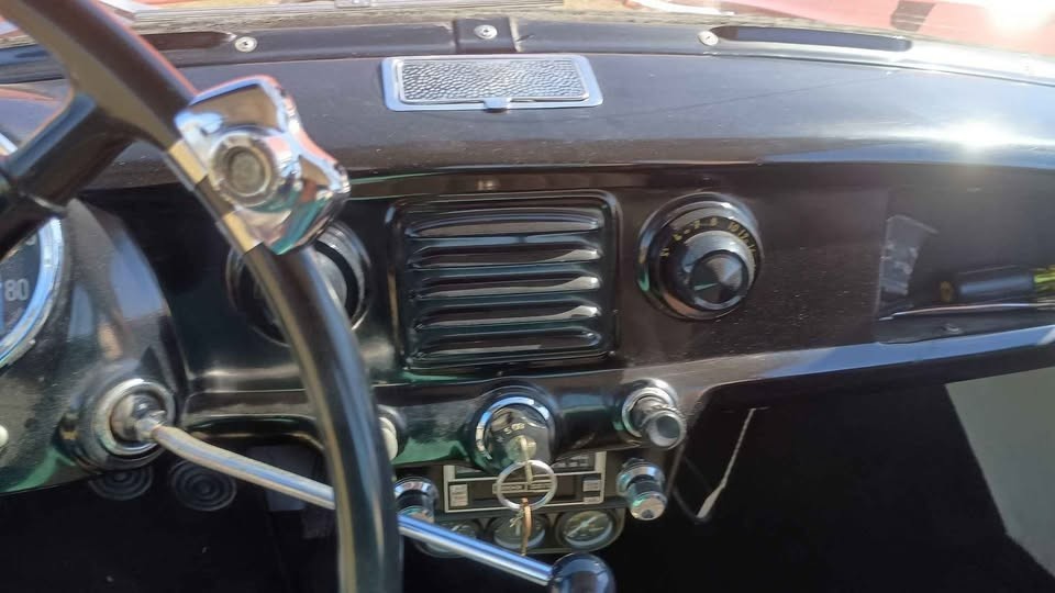 Nash-Metropolitan-1958-Coupe-2