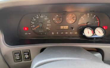 Nissam-mistral-diesel-1995-green-10