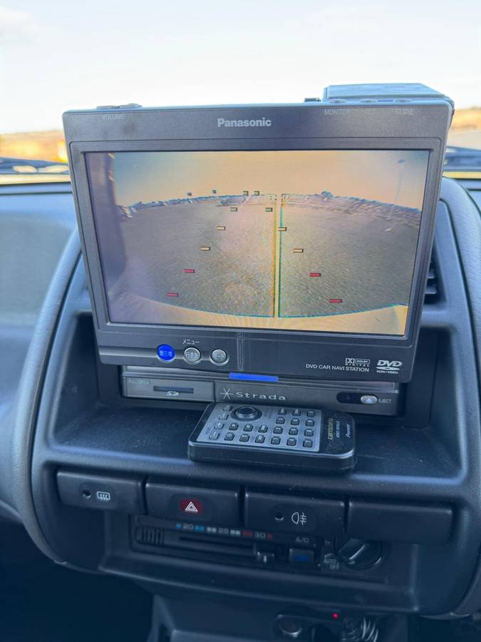 Nissam-mistral-diesel-1995-green-16