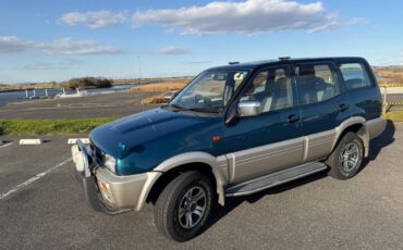 Nissam-mistral-diesel-1995-green-2