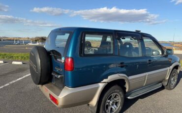 Nissam-mistral-diesel-1995-green-4