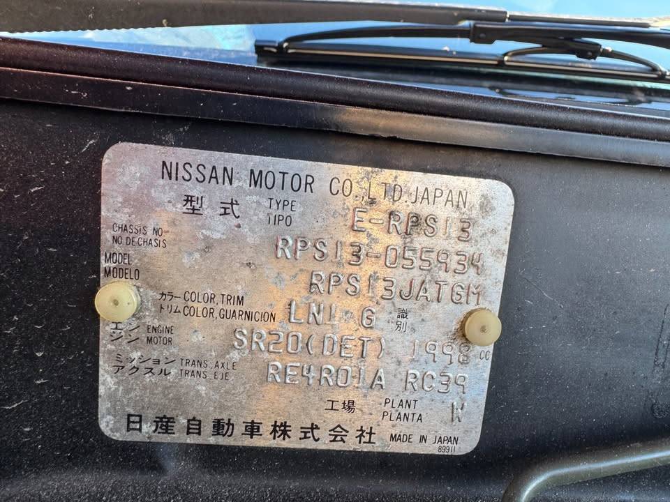 Nissan-180sx-1994-red-11