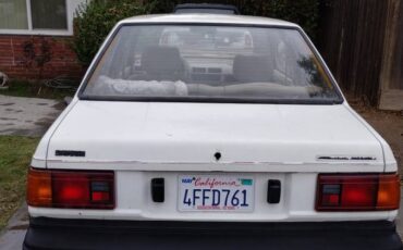Nissan-1983-white-1