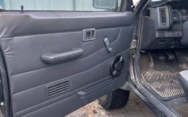 Nissan-1993-black-10