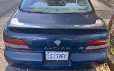 Nissan-altima-1995-blue-3