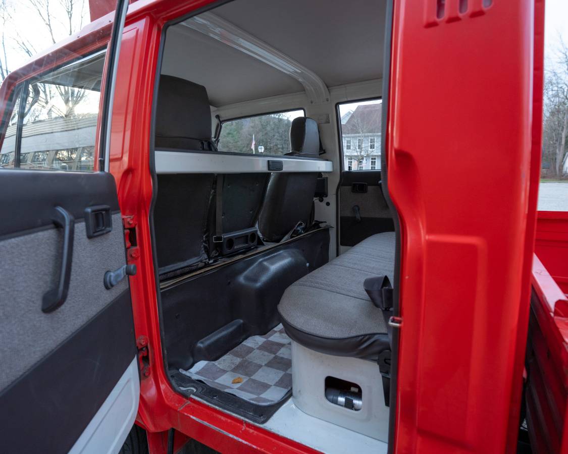 Nissan-atlas-1991-red-13