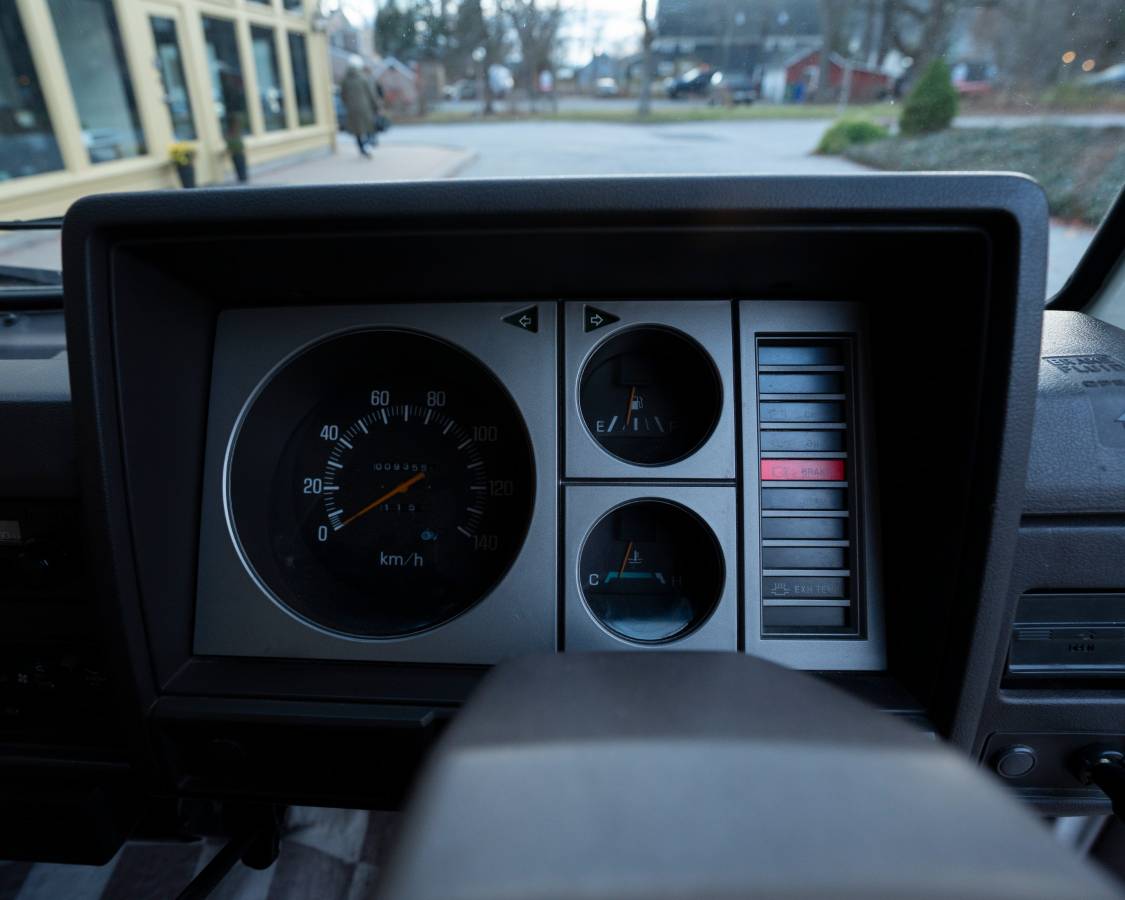 Nissan-atlas-1991-red-14