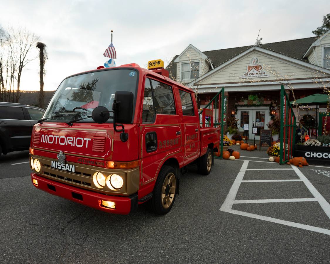 Nissan-atlas-1991-red-16