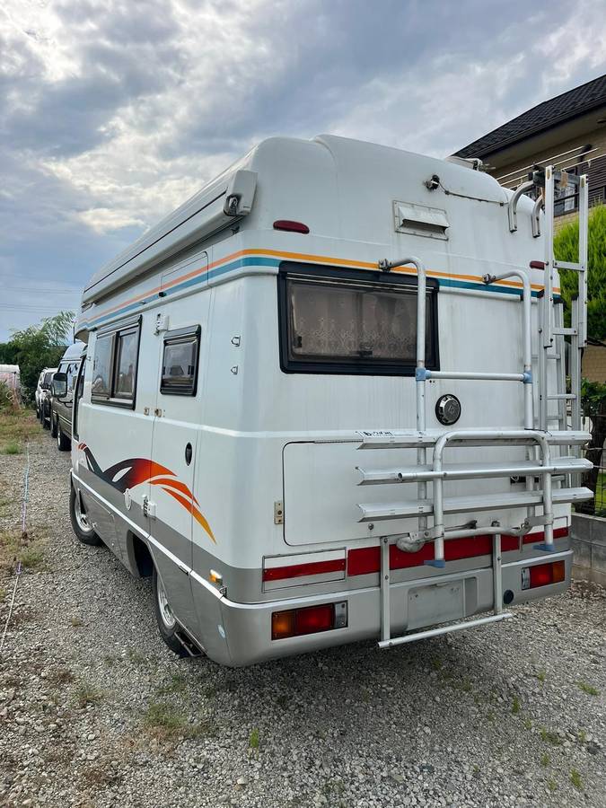 Nissan-atlas-diesel-1993-white-2