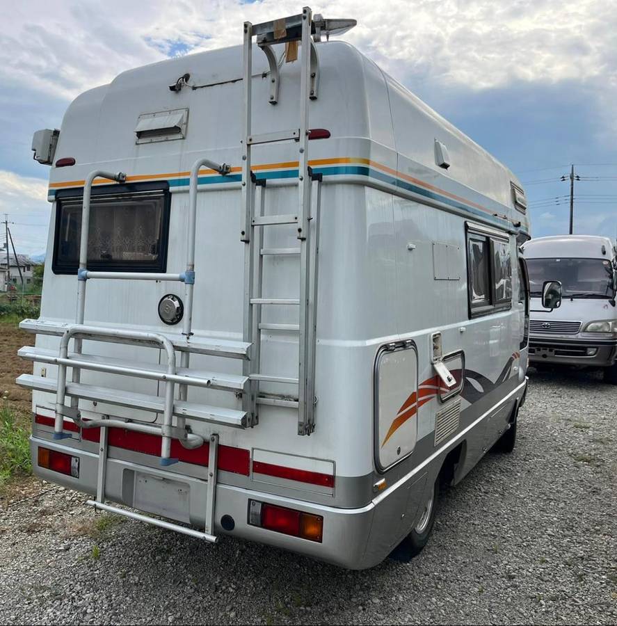 Nissan-atlas-diesel-1993-white-3