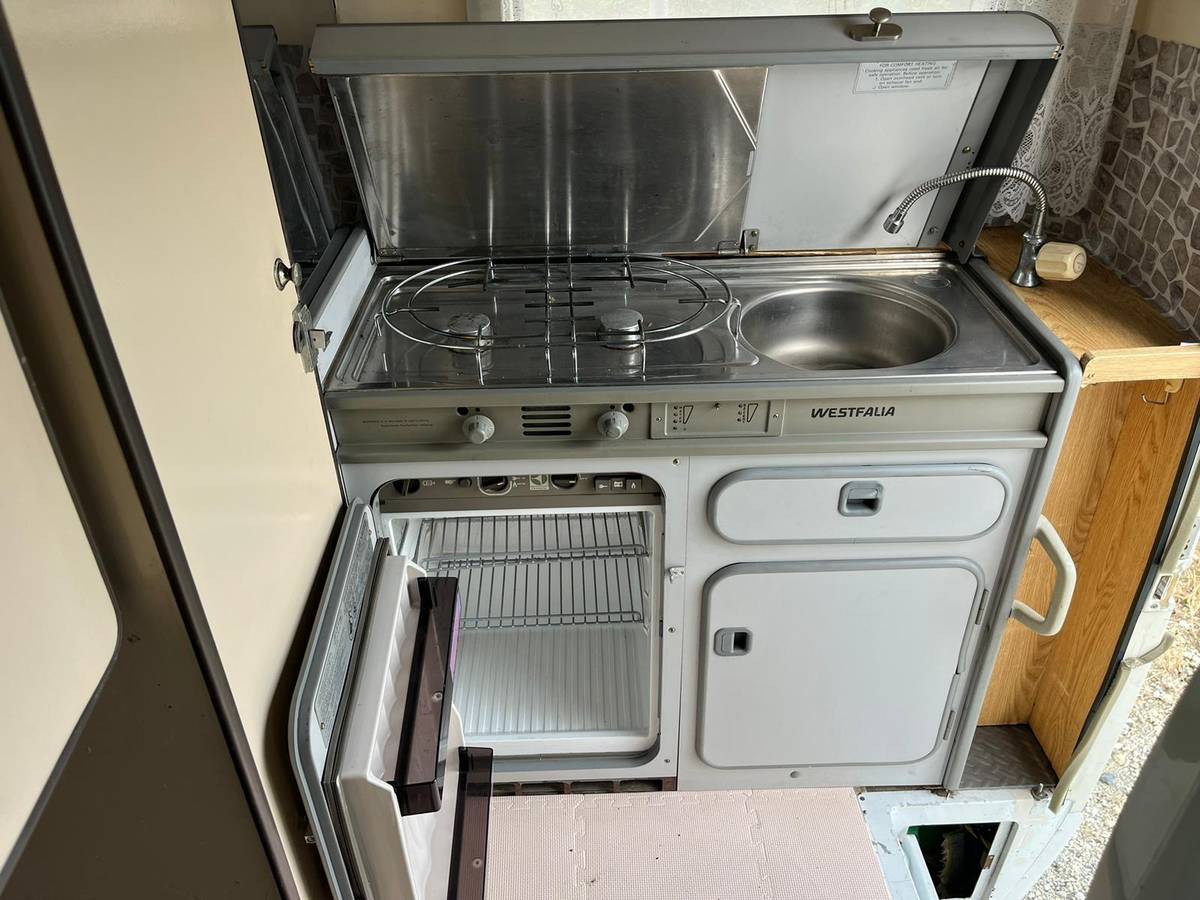 Nissan-atlas-diesel-1993-white-6