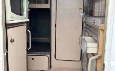 Nissan-atlas-diesel-1993-white-8