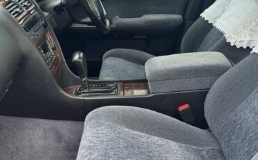 Nissan-cedric-1995-3