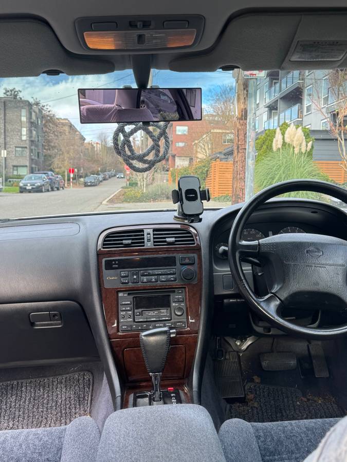 Nissan-cedric-1995-4